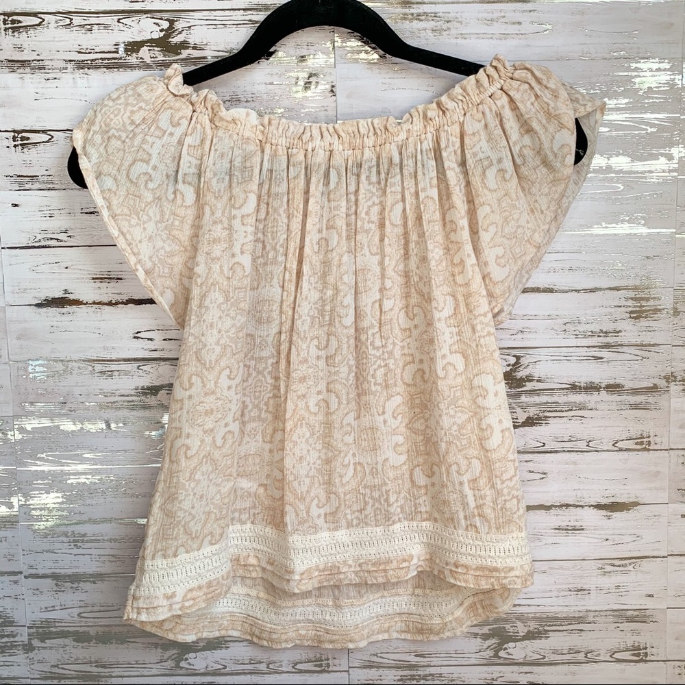 Hollister Cream Blush Floral Detail Top